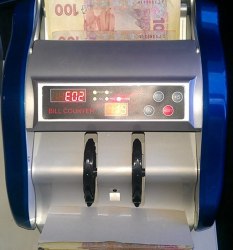 Развернуть до полного размера детекция счетчик банкнот BCASH BC888-UV