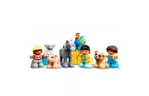 Конструктор LEGO Duplo Фермерский трактор, домик и животные (10952)