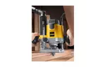 Фрезер DeWALT 1100 Вт, 8000 – 24000 об/мин, цанга 8 мм (DW621)