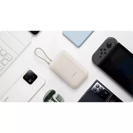 Батарея универсальная Xiaomi 10000mAh 22.5W, Integrated Cable, beige (BHR9072GL) - Фото 7