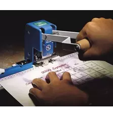 Сменный нож для AD-1, высечка под вешалку