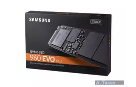 Накопитель SSD M.2 2280 250GB Samsung (MZ-V6E250BW) - Фото