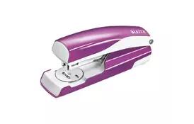 Степлер Leitz Wow черничный металлик 30 листов cкоба №24/6 26/6 (55021062) - Фото